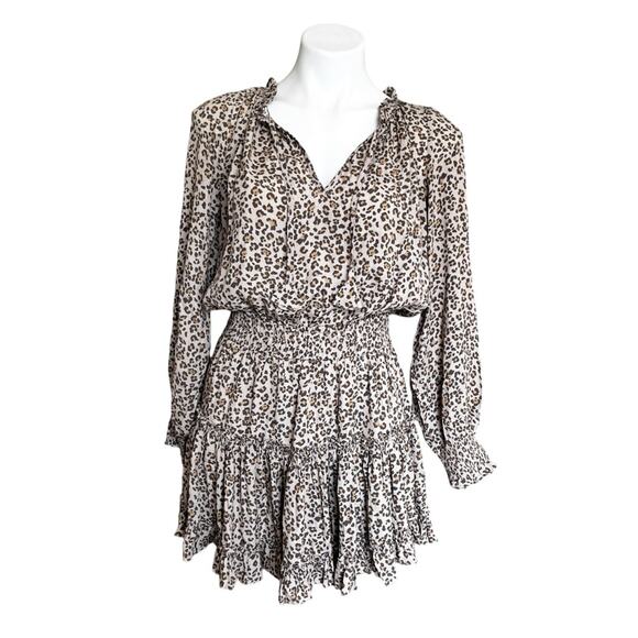 Skylar + Madison leopard print tiered mini dress size medium - Picture 14 of 14